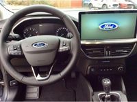 Gebraucht Ford Focus Titanium 125 PS (91 kW) 2024 Grau Limousine