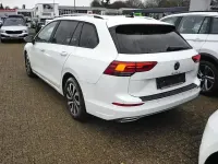 Używany VW Golf VIII Active 150 KM (110 kW) 2022 Biały Kombi