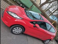 Gebraucht Ford Fiesta Ambiente 60 PS (44 kW) 2009 Rot Kleinwagen