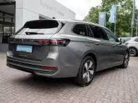 Gebraucht VW Passat Business 150 PS (110 kW) 2025 Grau Kombi