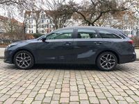 Gebraucht Kia Ceed 136 PS (100 kW) 2023 Grau Kleinwagen
