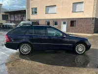 Gebraucht Mercedes C320 218 PS (160 kW) 2002 Violet Kombi