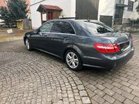 Gebraucht Mercedes E250 204 PS (150 kW) 2012 Andere farben Limousine