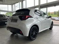 Neu Mazda 2 Homura-Line 116 PS (85 kW) 2025 Weiß Limousine