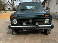 Gebraucht Lada niva 82 PS (60 kW) 2009 Grün SUV