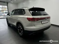 Gebraucht VW Touareg 231 PS (169 kW) 2024 Beige metallic SUV