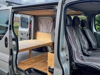 Gebraucht Opel Vivaro 115 PS (84 kW) 2008 Silber Van / Kleinbus