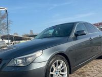 Gebraucht BMW 525 197 PS (144 kW) 2007 Grau Limousine