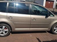 Gebraucht VW Touran Match 105 PS (77 kW) 2012 Beige Van / Kleinbus