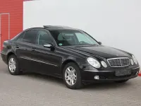 Gebraucht Mercedes E240 Elegance 177 PS (130 kW) 2004 197u obsidianschwarz metallic Limousine