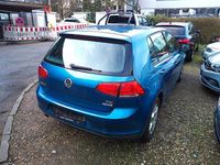 Gebraucht VW Golf VII Trendline 110 PS (80 kW) 2015 Blau Limousine