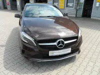 Gebraucht Mercedes A180 Urban 122 PS (89 kW) 2017 Braun Kleinwagen