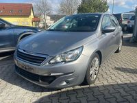 Gebraucht Peugeot 308 Active 116 PS (85 kW) 2014 Silber Limousine