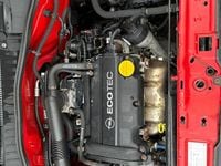 Second-hand Opel Corsa 80 CP (58 kW) 2005 Roșu Hatchback