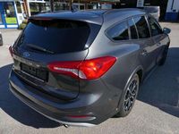 Gebraucht Ford Focus Cool & Connect 125 PS (91 kW) 2021 Blau Limousine