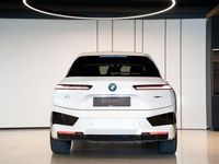 Gebraucht BMW iX Sport Line 239 kW (326 PS) 2021 Weiß SUV