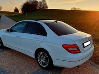 Gebraucht Mercedes C220 Elegance 170 PS (125 kW) 2014 Weiß Limousine