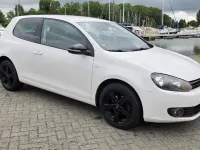 Gebraucht VW Golf VII 105 PS (77 kW) 2012 Weiß Limousine