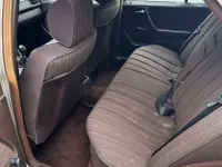 Gebraucht Mercedes E230 132 PS (97 kW) 1988 Grau Limousine