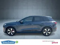 Gebraucht Audi Q6 e-tron S-Line 185 kW (252 PS) 2025 Blau SUV