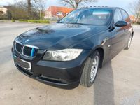 gebraucht BMW 318 i - E90 gepflegt und unfallfrei abzugeben.