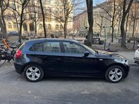 Gebraucht BMW 116 122 PS (89 kW) 2008 Schwarz Kleinwagen