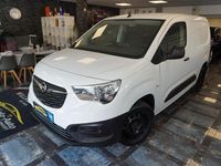 Używany Opel Combo Selection 102 KM (75 kW) 2020 Biały Minivan