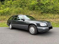 Second-hand Mercedes E250 113 CP (83 kW) 1995 Gri Break