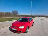 Gebraucht VW Golf VI 102 PS (75 kW) 2009 Rot Kleinwagen