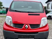 Gebraucht Renault Trafic 114 PS (83 kW) 2013 Rot Van / Kleinbus