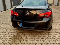 Gebraucht Opel Astra 110 PS (80 kW) 2013 Schwarz Limousine