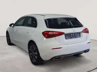 Gebraucht Mercedes A200 Progressive 150 PS (110 kW) 2022 Polarweiß Limousine