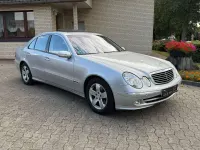 Gebraucht Mercedes E240 Avantgarde 177 PS (130 kW) 2003 Silber Limousine