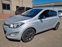 Gebraucht Hyundai i20 GO! 75 PS (55 kW) 2014 Silber Limousine