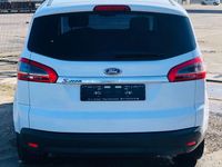 Gebraucht Ford S-MAX Titanium 140 PS (102 kW) 2013 Weiß Van / Kleinbus