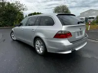 Gebraucht BMW 525 177 PS (130 kW) 2006 Grau Kombi