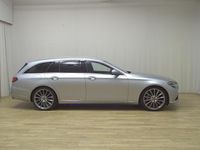 Gebraucht Mercedes E220 Avantgarde 200 PS (147 kW) 2023 Silber Limousine