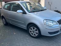 Gebraucht VW Polo 64 PS (47 kW) 2006 Silber Kleinwagen