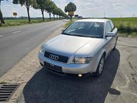 Gebraucht Audi A4 130 PS (95 kW) 2002 Silber Limousine