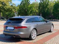 Gebraucht Jaguar XF 241 PS (177 kW) 2018 Gelb Limousine
