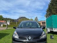 Second-hand Renault Clio II Expression 75 CP (55 kW) 2005 Negru Berlinǎ