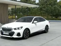 Neu BMW 540 M Sport 286 PS (210 kW) 2026 Alpinweiß uni Limousine