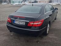 Gebraucht Mercedes E220 170 PS (125 kW) 2012 Schwarz Coupé