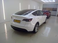 Gebraucht Tesla Model Y Standard Range 250 kW (341 PS) 2022 Weiß SUV