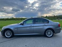 gebraucht BMW 318 d *AUTOMATIK* *FACELIFT* XENON* *NAVI* *SHZ*