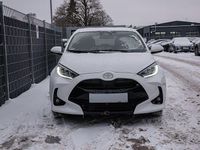 Gebraucht Toyota Yaris Hybrid 116 PS (85 kW) 2025 Weiß Limousine