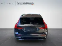 Gebraucht Volvo V60 Plus 455 PS (334 kW) 2024 Grau (metallic) Kombi