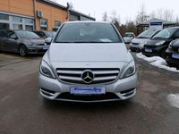 Gebraucht Mercedes B200 Sport 156 PS (114 kW) 2014 Silber Kleinwagen