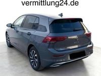Gebraucht VW Golf VIII Active 150 PS (110 kW) 2023 Delfingrau metallic Kleinwagen