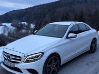 Gebraucht Mercedes C220 Avantgarde 194 PS (142 kW) 2019 Weiß Limousine